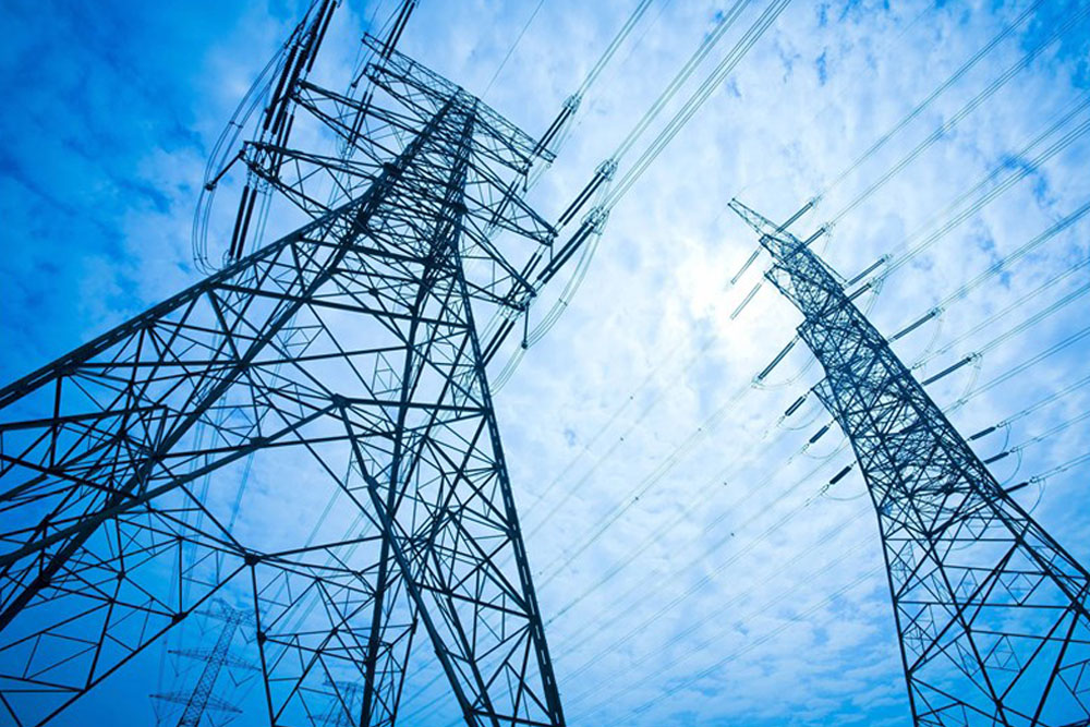 انحصارگرایی وزارت نیرو مانع حضور بخش خصوصی در صادرات برق